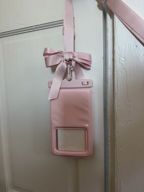 case-mate Pink Waterproof Phone Pouch with Lanyard